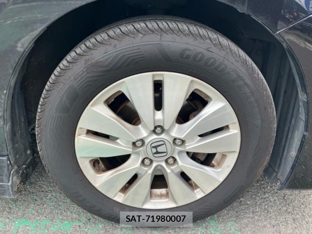 Honda STEP WGN 2012-03 8102071-2