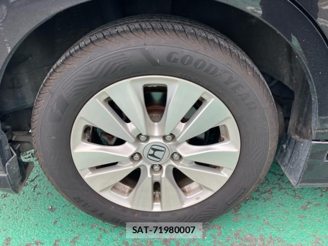 Honda STEP WGN 2012-03 8102071-3