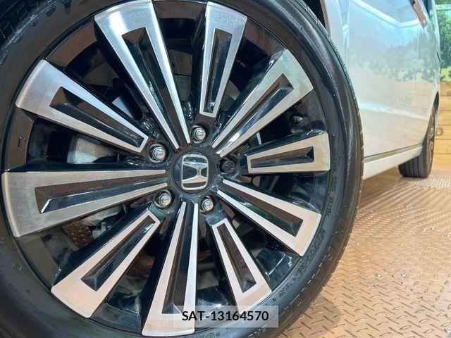 Honda STEP WGN 2025-11 8102051-14