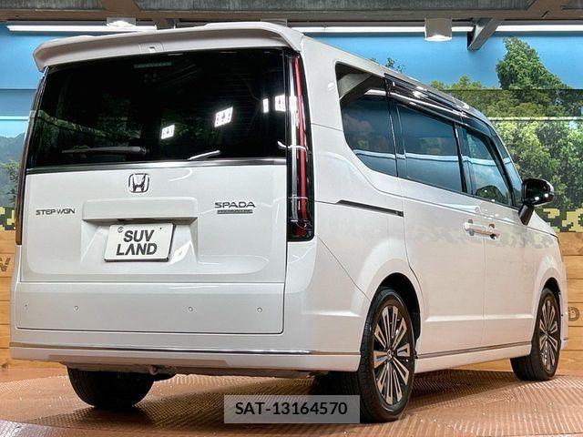 Honda STEP WGN 2025-11 8102051-18