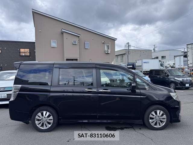 Honda STEP WGN 2013-06 8102066-4