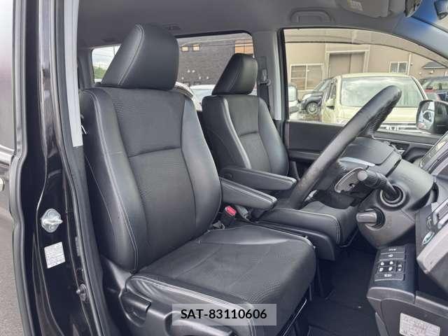 Honda STEP WGN 2013-06 8102066-6