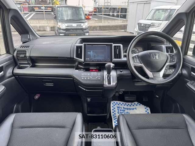 Honda STEP WGN 2013-06 8102066-7