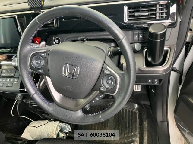 Honda STEP WGN 2020-08 8102053-16