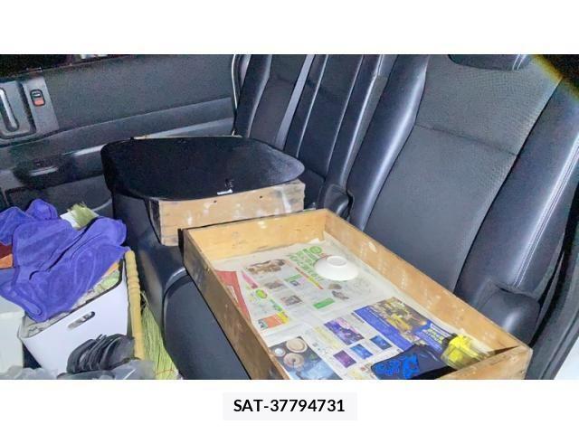 Honda STEP WGN 2013-02 8102064-9