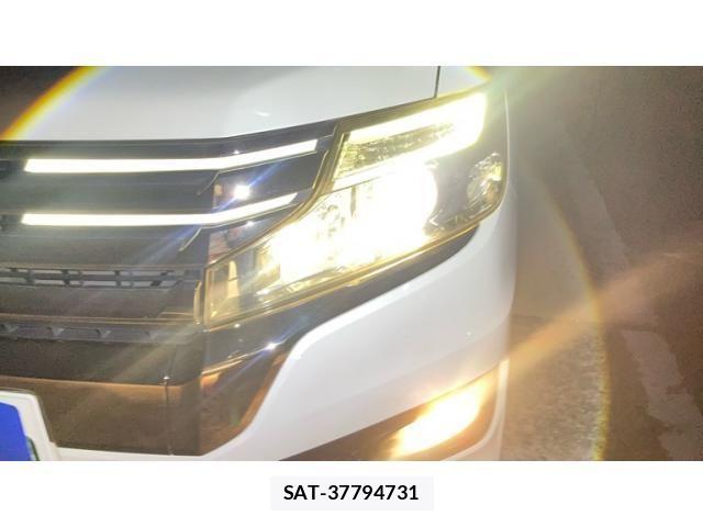 Honda STEP WGN 2013-02 8102064-2