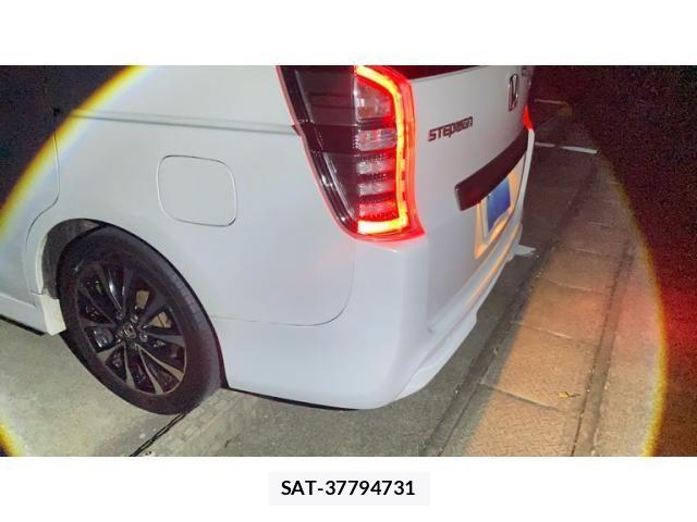 Honda STEP WGN 2013-02 8102064-3