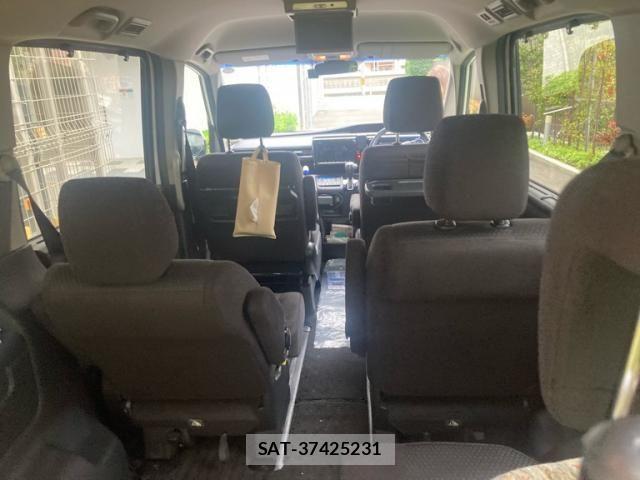 Honda STEP WGN 2018-09 8132513-9