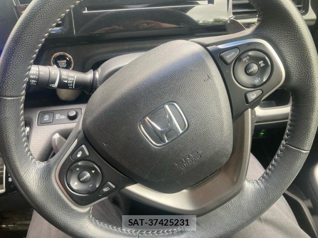 Honda STEP WGN 2018-09 8132513-12