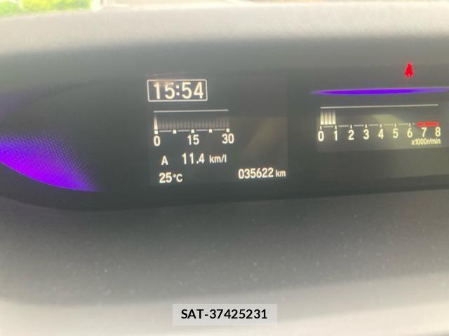 Honda STEP WGN 2018-09 8132513-18