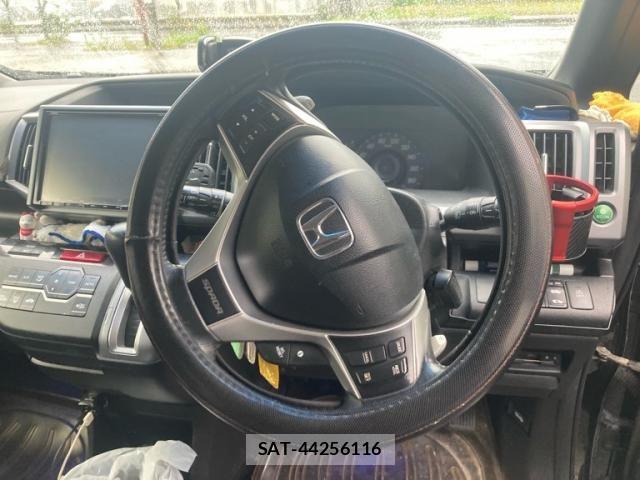 Honda STEP WGN 2014-06 8132516-14