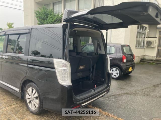 Honda STEP WGN 2014-06 8132516-7