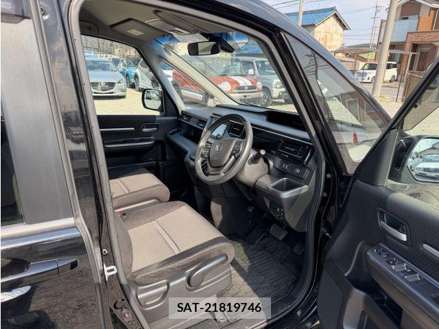 Honda STEP WGN 2018-06 8159280-10