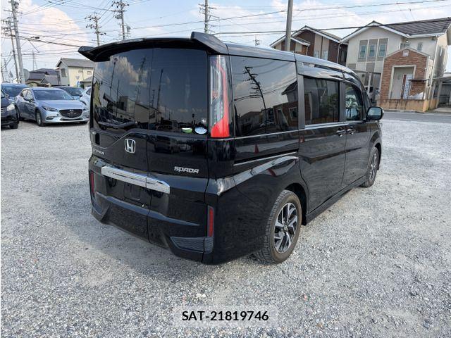 Honda STEP WGN 2018-06 8159280-1