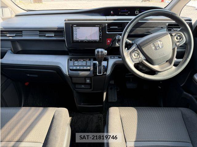 Honda STEP WGN 2018-06 8159280-2