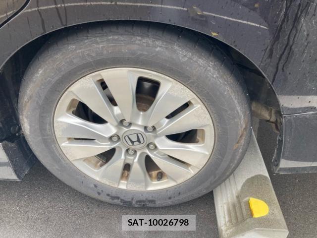 Honda STEP WGN 2010-01 8159281-6