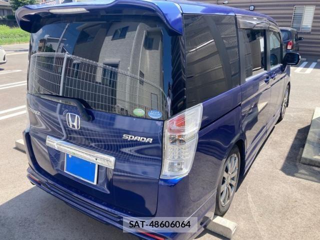 Honda STEP WGN 2011-01 8210440-2