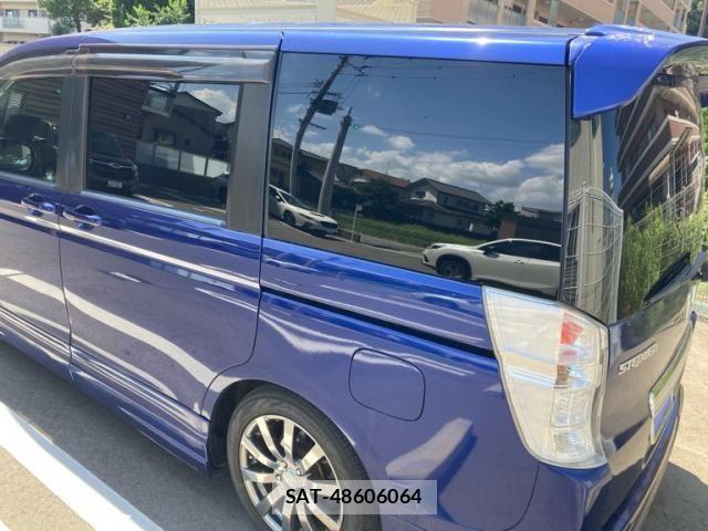 Honda STEP WGN 2011-01 8210440-3