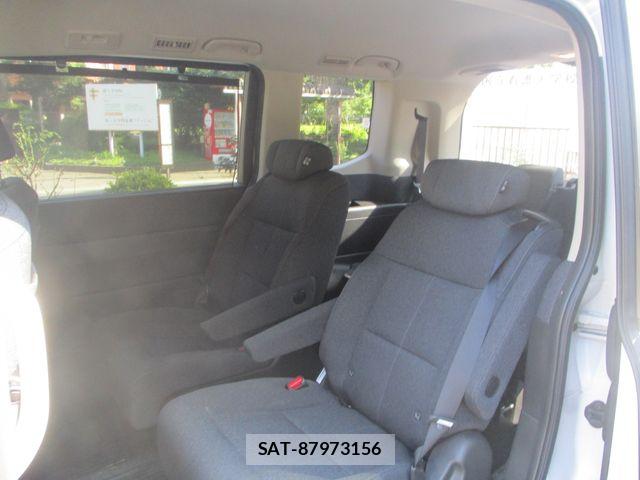 Honda STEP WGN 2023-07 8210416-14