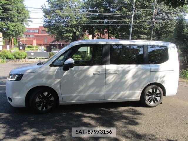 Honda STEP WGN 2023-07 8210416-3