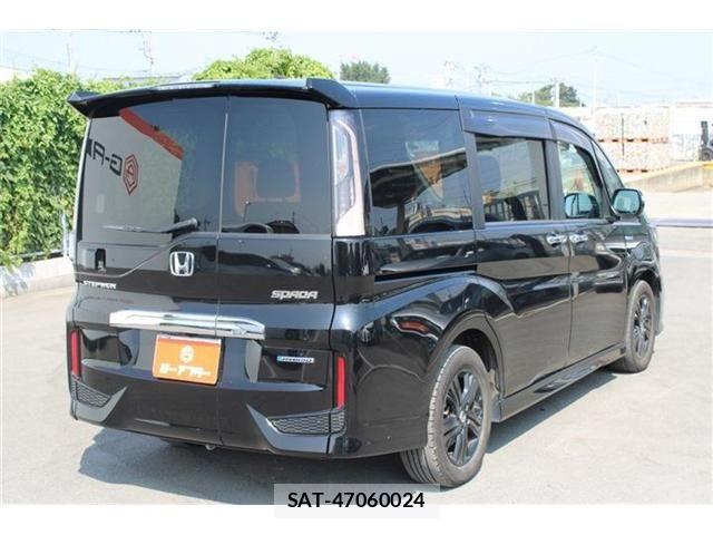 Honda STEP WGN 2019-07 8210424-11