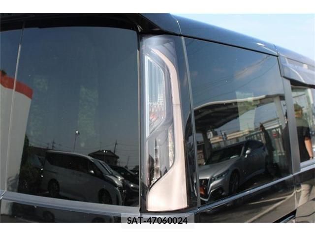 Honda STEP WGN 2019-07 8210424-22