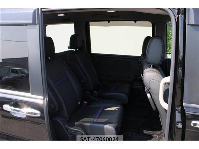 Honda STEP WGN 2019-07 8210424-27