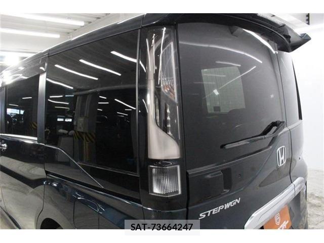 Honda STEP WGN 2021-01 8210421-17