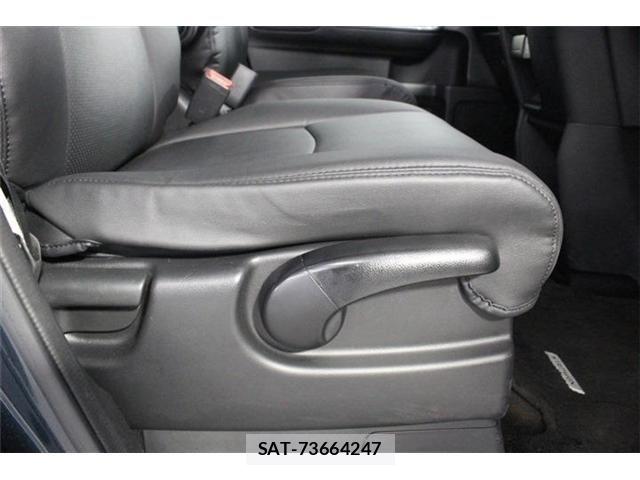 Honda STEP WGN 2021-01 8210421-28