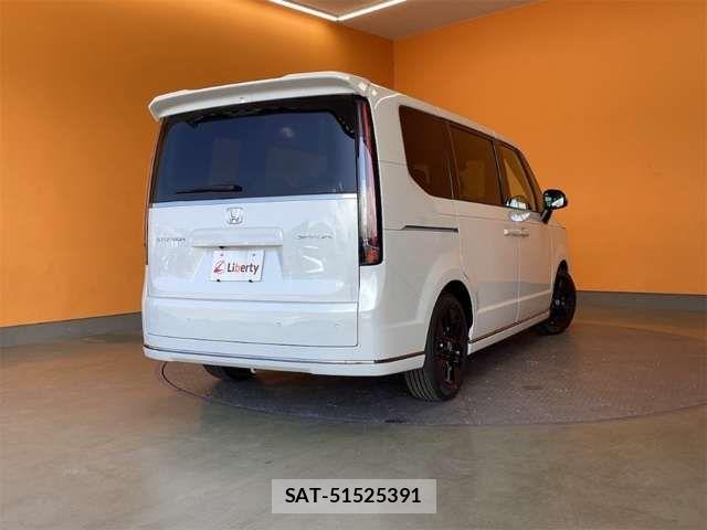 Honda STEP WGN 2026-06 8210414-9