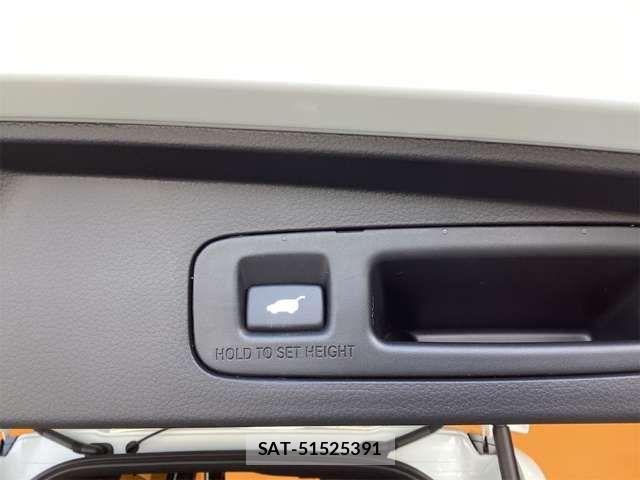 Honda STEP WGN 2026-06 8210414-17