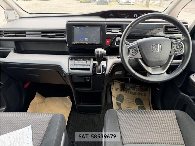 Honda STEP WGN 2015-06 8210422-10