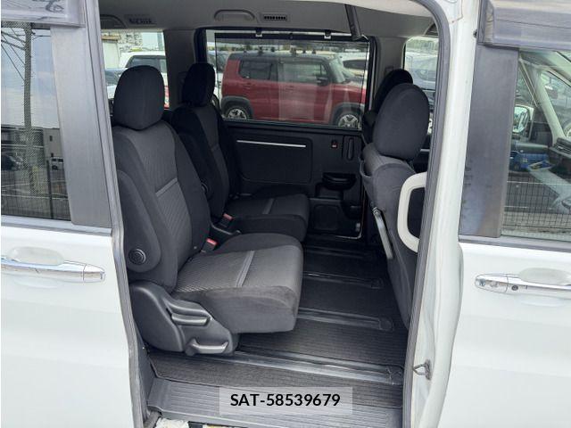 Honda STEP WGN 2015-06 8210422-11