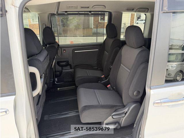 Honda STEP WGN 2015-06 8210422-18