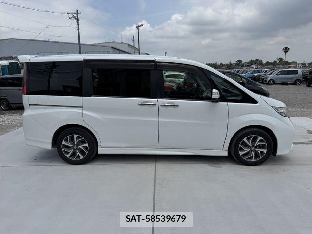 Honda STEP WGN 2015-06 8210422-5