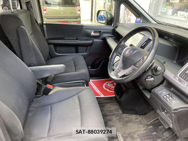 Honda STEP WGN 2014-01 8210430-1