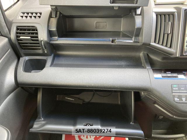 Honda STEP WGN 2014-01 8210430-23