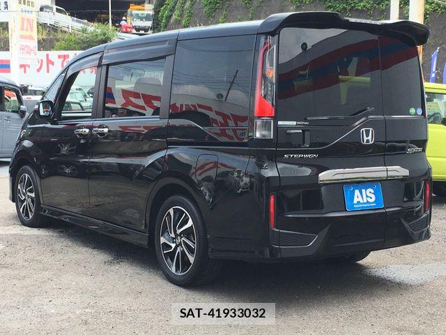 Honda STEP WGN 2015-11 8210425-10