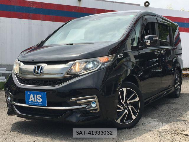 Honda STEP WGN 2015-11 8210425-1