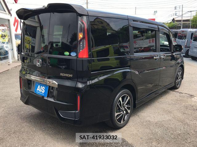 Honda STEP WGN 2015-11 8210425-6