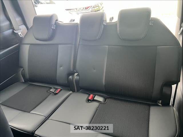 Honda STEP WGN 2023-10 8210409-16