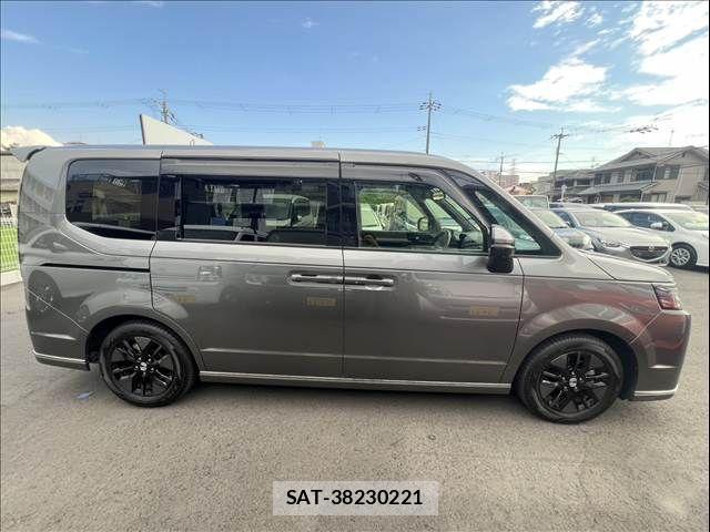 Honda STEP WGN 2023-10 8210409-5