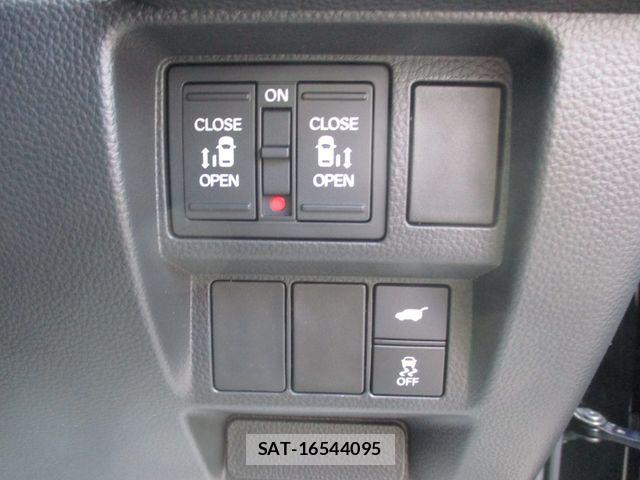 Honda STEP WGN 2026-03 8210415-20