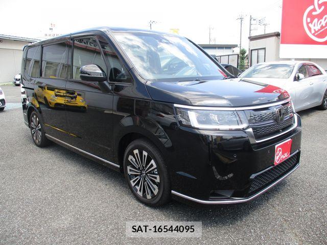 Honda STEP WGN 2026-03 8210415-3