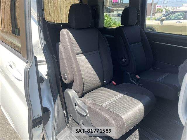 Honda STEP WGN 2018-03 8210418-10