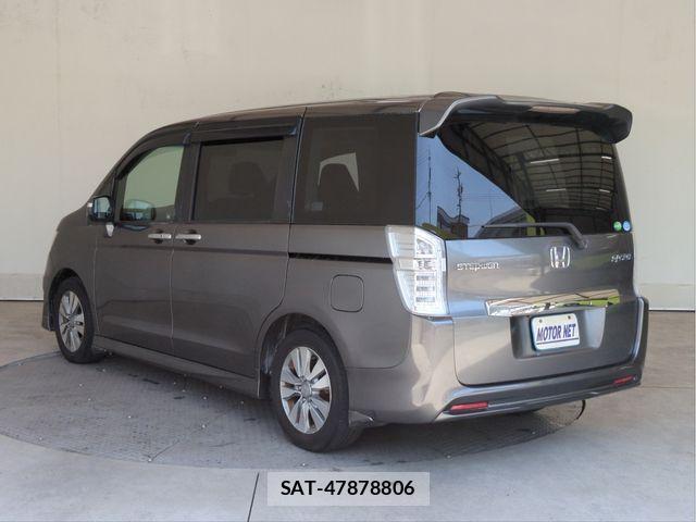 Honda STEP WGN 2013-12 8210433-19