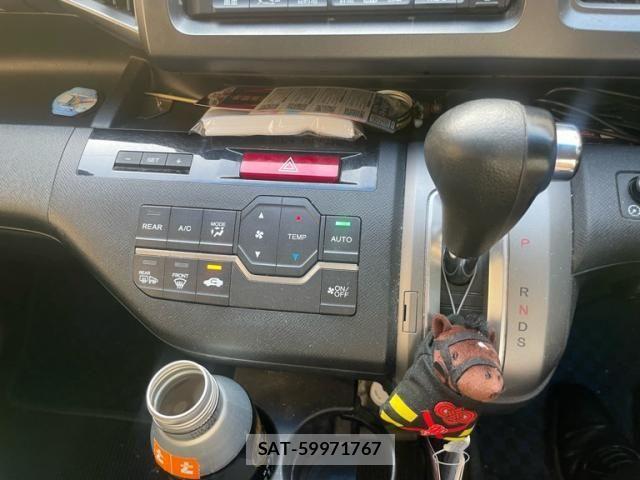 Honda STEP WGN 2012-01 8210438-19