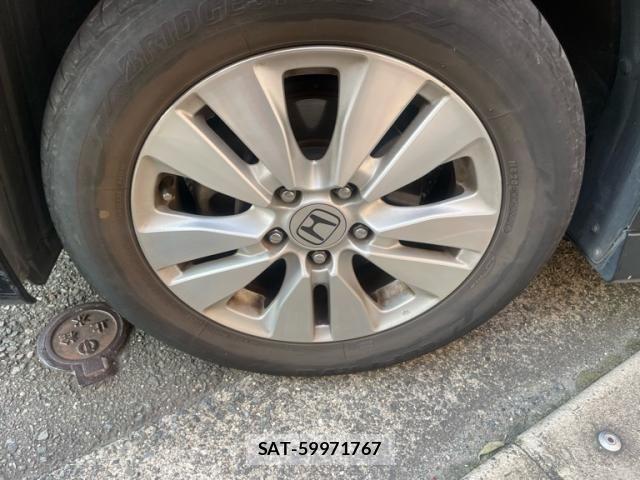 Honda STEP WGN 2012-01 8210438-3