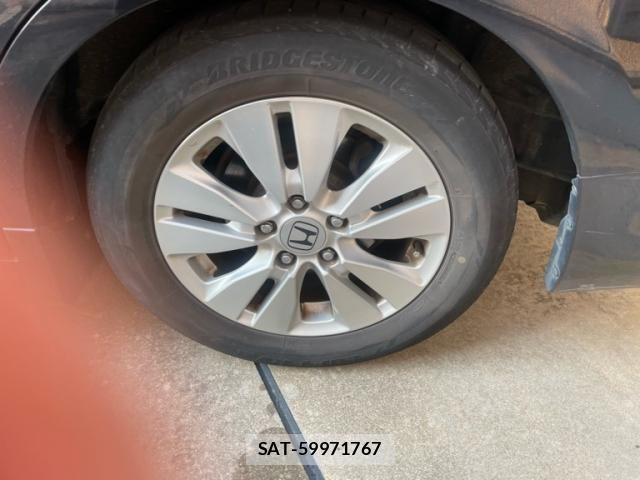 Honda STEP WGN 2012-01 8210438-4
