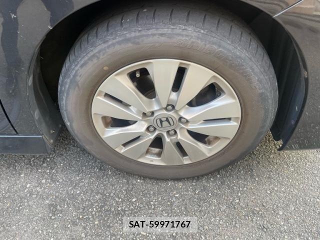 Honda STEP WGN 2012-01 8210438-8